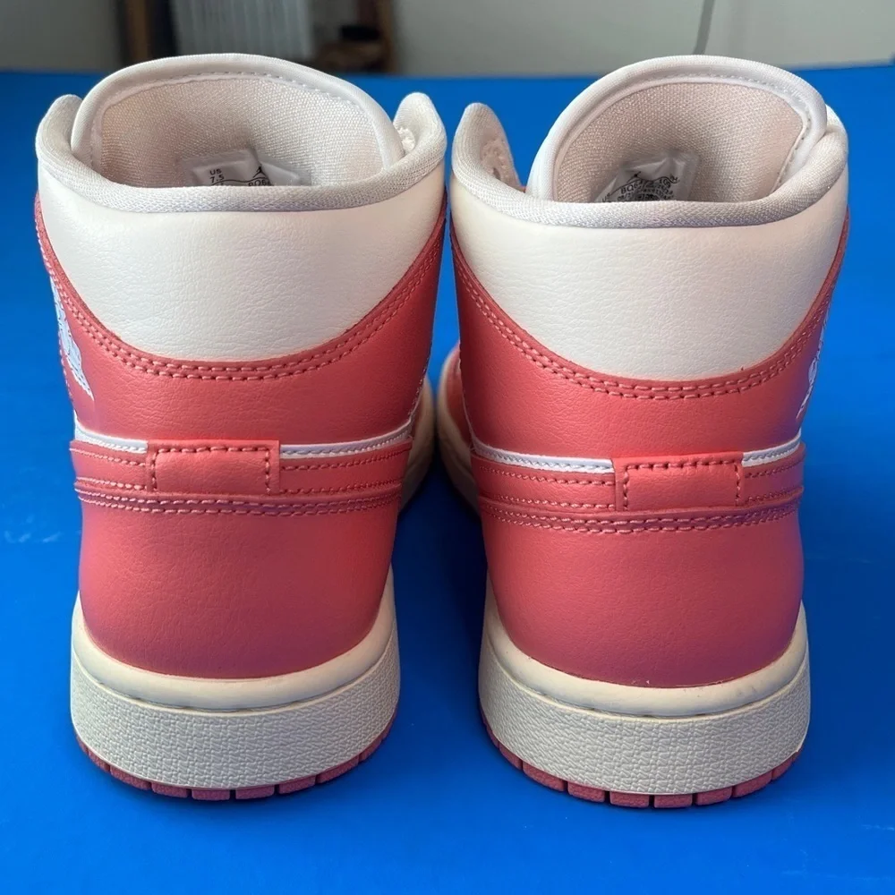 Jordan 1 'guava ice' Womens Brand new
